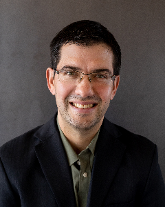 Dr SJ Joubert